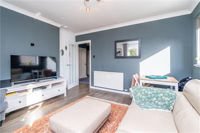 14/5 Sandport, The Shore, Edinburgh, EH6 6PL - image 3
