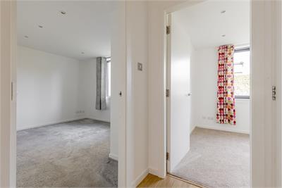 1A Traquair Park West, Edinburgh, EH12 7AN - image 8