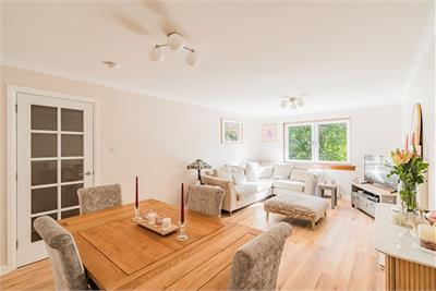 545/5 Lanark Road, Juniper Green, EH14 5DE - image 2
