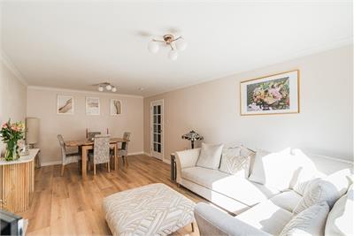 545/5 Lanark Road, Juniper Green, EH14 5DE - image 4