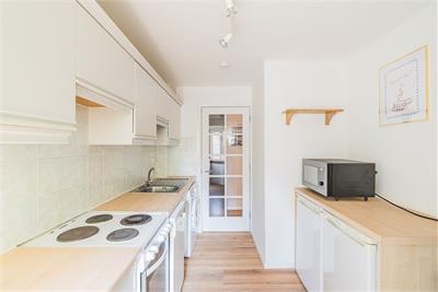 545/5 Lanark Road, Juniper Green, EH14 5DE - image 7