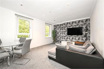 8/5 Whitson Grove, Stenhouse, Edinburgh, EH11 3DS - image 1
