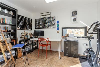 3 Carlton Terrace, New Town, Edinburgh, EH7 5DD - image 21