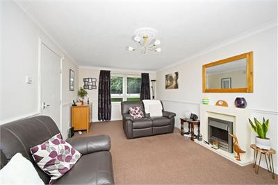 9/1 Great Carleton Place, Niddrie, Edinburgh, EH16 4TX - image 2