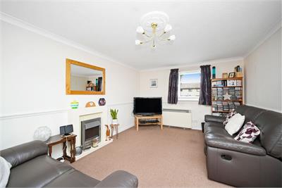 9/1 Great Carleton Place, Niddrie, Edinburgh, EH16 4TX - image 3