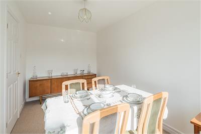 144 Hope Park Gardens, Bathgate, EH48 2QX - image 9