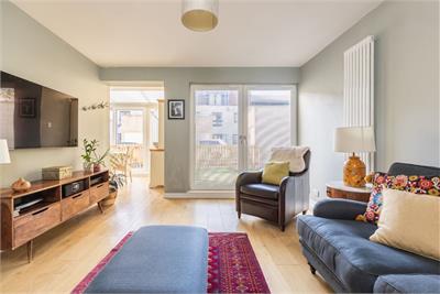64 East Pilton Farm Wynd, Edinburgh, EH5 2GL - image 2