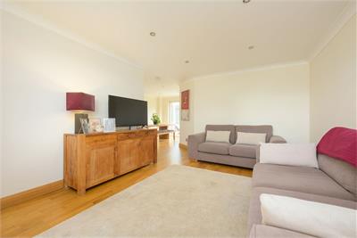 51 Dover Heights, Dunfermline, KY11 8HS - image 2