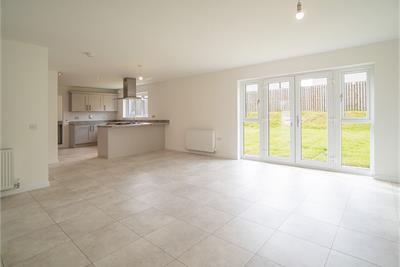 9 Pearlstane Crescent, Tranent, EH33 2FN - image 3