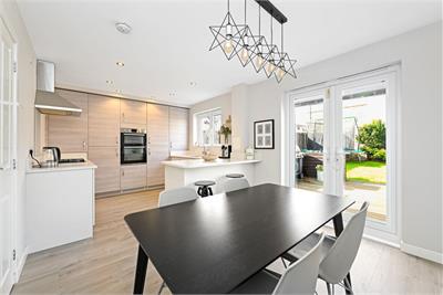 22 Poynters Road, Broxburn, EH52 5ED - image 6
