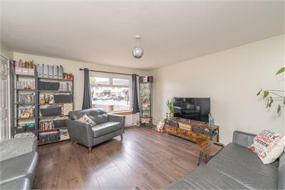 71 Alemoor Crescent, Edinburgh, EH7 6UJ - image 2