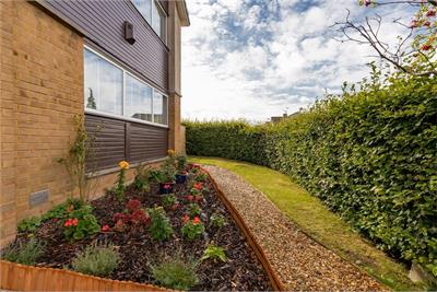 39 Cramond Gardens, Cramond, EH4 6PT - image 4