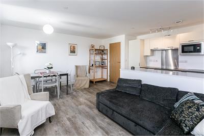 Flat 70, 5 Elfin Square, Edinburgh, EH11 3AW - image 4