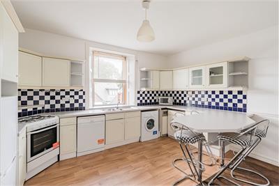 3/3 Manse Street, Edinburgh, EH12 7TR - image 3