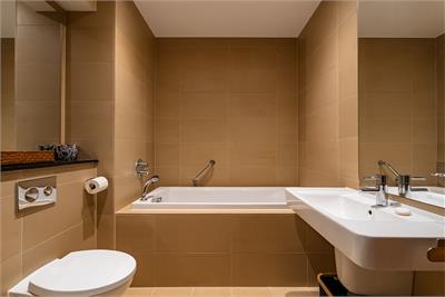 1/14 Western Harbour Drive, Edinburgh, EH6 6LR - image 14