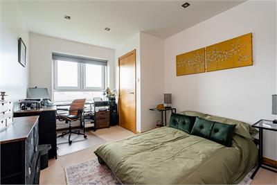 1/14 Western Harbour Drive, Edinburgh, EH6 6LR - image 16