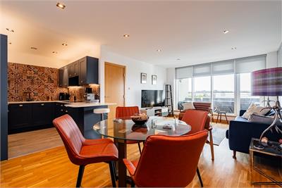 1/14 Western Harbour Drive, Edinburgh, EH6 6LR - image 3