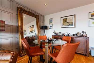 1/14 Western Harbour Drive, Edinburgh, EH6 6LR - image 4