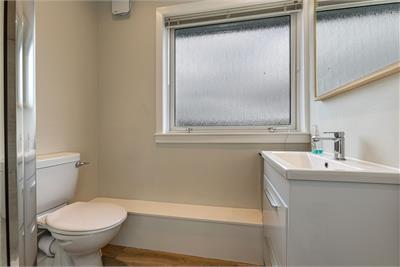 7 St Dunstans Park, Melrose, TD6 9LF - image 10