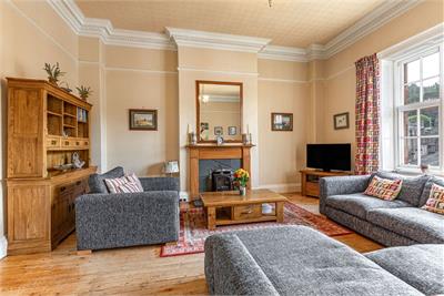 11 Market Square, Melrose, TD6 9PQ - image 7