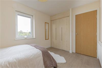 Flat 3, 55 Waterfront Avenue, Edinburgh, EH5 1JD - image 11