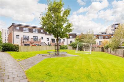 Flat 3, 55 Waterfront Avenue, Edinburgh, EH5 1JD - image 16