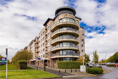Flat 3, 55 Waterfront Avenue, Edinburgh, EH5 1JD - image 1