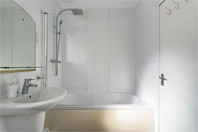 17/3 Sandport, Edinburgh, EH6 6PL - image 14