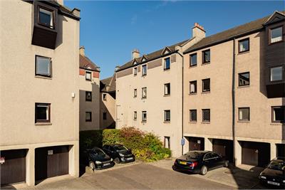 17/3 Sandport, Edinburgh, EH6 6PL - image 16