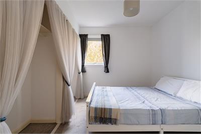 17/3 Sandport, Edinburgh, EH6 6PL - image 5