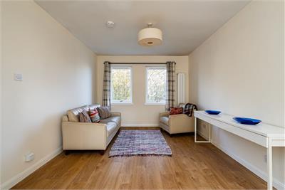 17/3 Sandport, Edinburgh, EH6 6PL - image 6