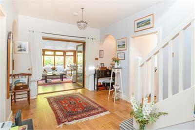 Minchview, 13 Park Avenue, Walkerburn, EH43 6AN - image 5