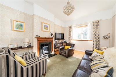 Minchview, 13 Park Avenue, Walkerburn, EH43 6AN - image 10