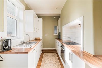 8 Glendevon Grove, Edinburgh, EH12 5UX - image 5