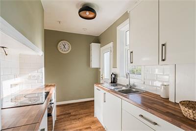 8 Glendevon Grove, Edinburgh, EH12 5UX - image 6