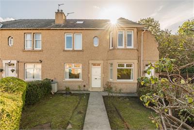 8 Glendevon Grove, Edinburgh, EH12 5UX - image 1
