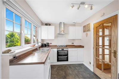 73 Farnell Way, Dunfermline, KY12 0SR - image 8