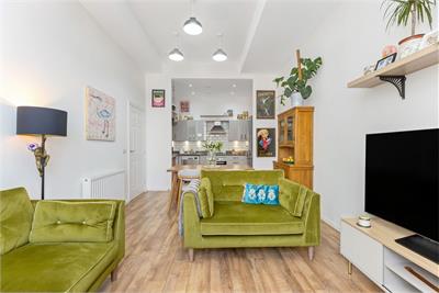 4/15 Arneil Place, Edinburgh, EH5 2GT - image 2