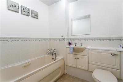 16/5 Powderhall Road, Edinburgh, EH7 4GB - image 16