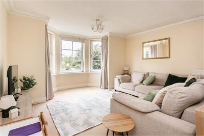 16/5 Powderhall Road, Edinburgh, EH7 4GB - image 4