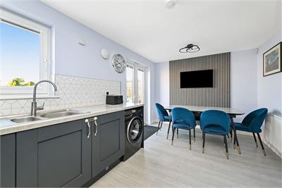 30 Reeforts Avenue, Bilston, EH25 9AD - image 1