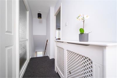 92 Stuart Crescent, Edinburgh, EH12 8XT - image 12