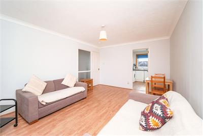 92 Stuart Crescent, Edinburgh, EH12 8XT - image 3