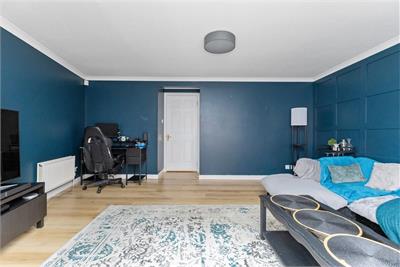 5/1 Hermitage Park Lea, Leith Links, Edinburgh, EH6 8DY - image 3