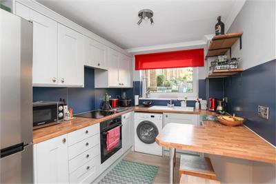8 Briery Bauks, Newington, Edinburgh, EH8 9TE - image 3