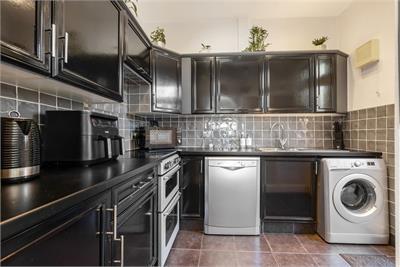 8 Greenbank Rise, Greenbank, Edinburgh, EH10 5RW - image 4