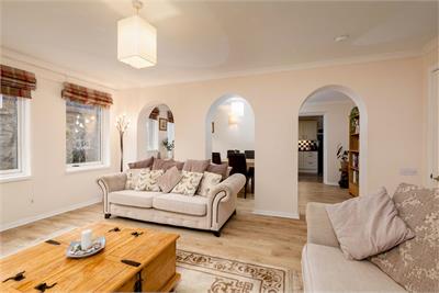 48/3 Belford Road, Dean Village, Edinburgh, EH4 3BR - image 3