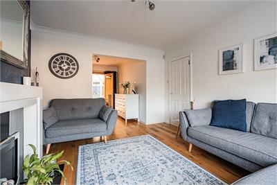 13 Fox Covert Avenue, Edinburgh, EH12 6UQ - image 3