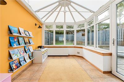 13 Fox Covert Avenue, Edinburgh, EH12 6UQ - image 8
