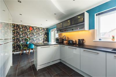 42 Dundas Gardens, Gorebridge, EH23 4BB - image 13